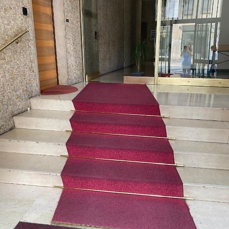 Lovely Apartment In The New Porta Nuova Area ميلان المظهر الخارجي الصورة