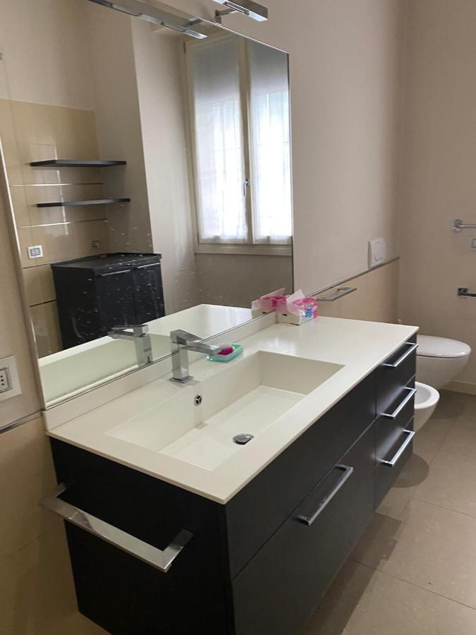 Lovely Apartment In The New Porta Nuova Area ميلان المظهر الخارجي الصورة