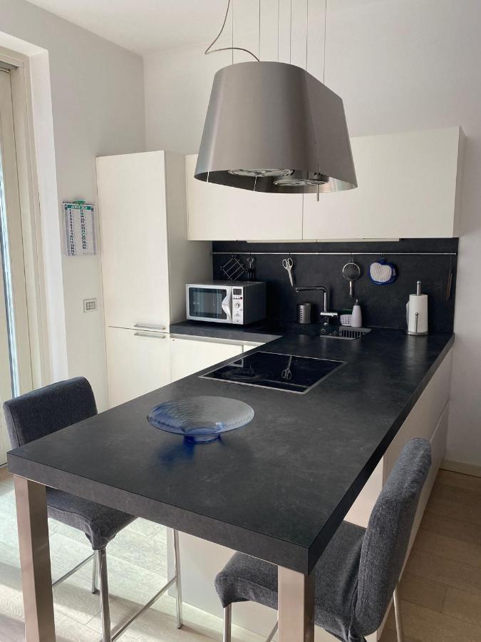 Lovely Apartment In The New Porta Nuova Area ميلان المظهر الخارجي الصورة