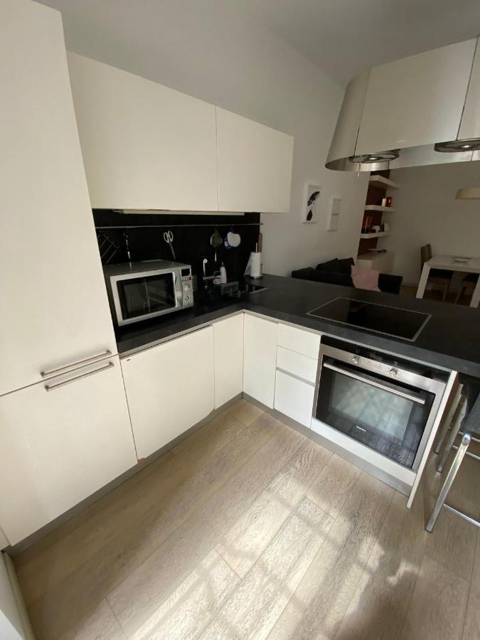 Lovely Apartment In The New Porta Nuova Area ميلان المظهر الخارجي الصورة