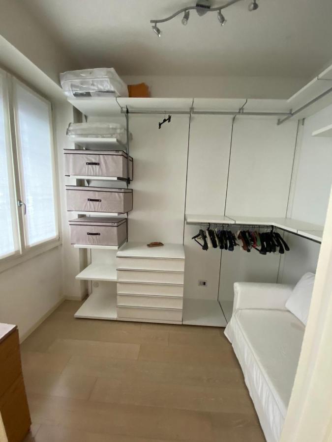 Lovely Apartment In The New Porta Nuova Area ميلان المظهر الخارجي الصورة